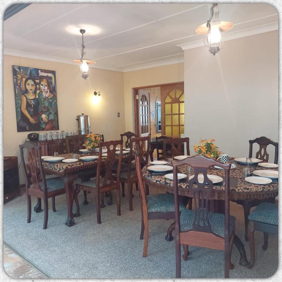 House Ebony B&B Ньюкасл Экстерьер фото