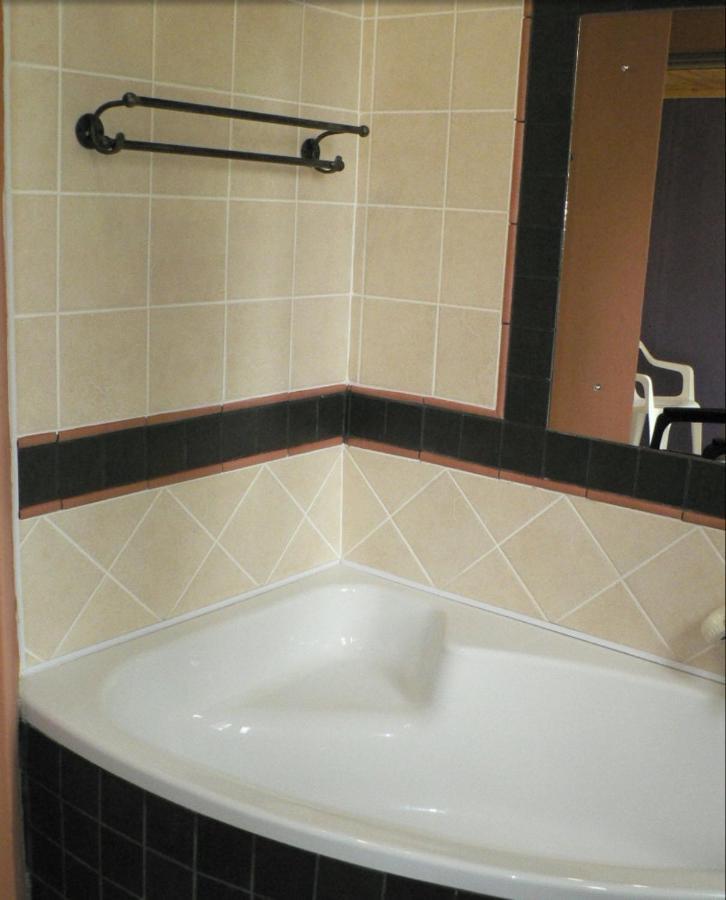 House Ebony B&B Ньюкасл Экстерьер фото