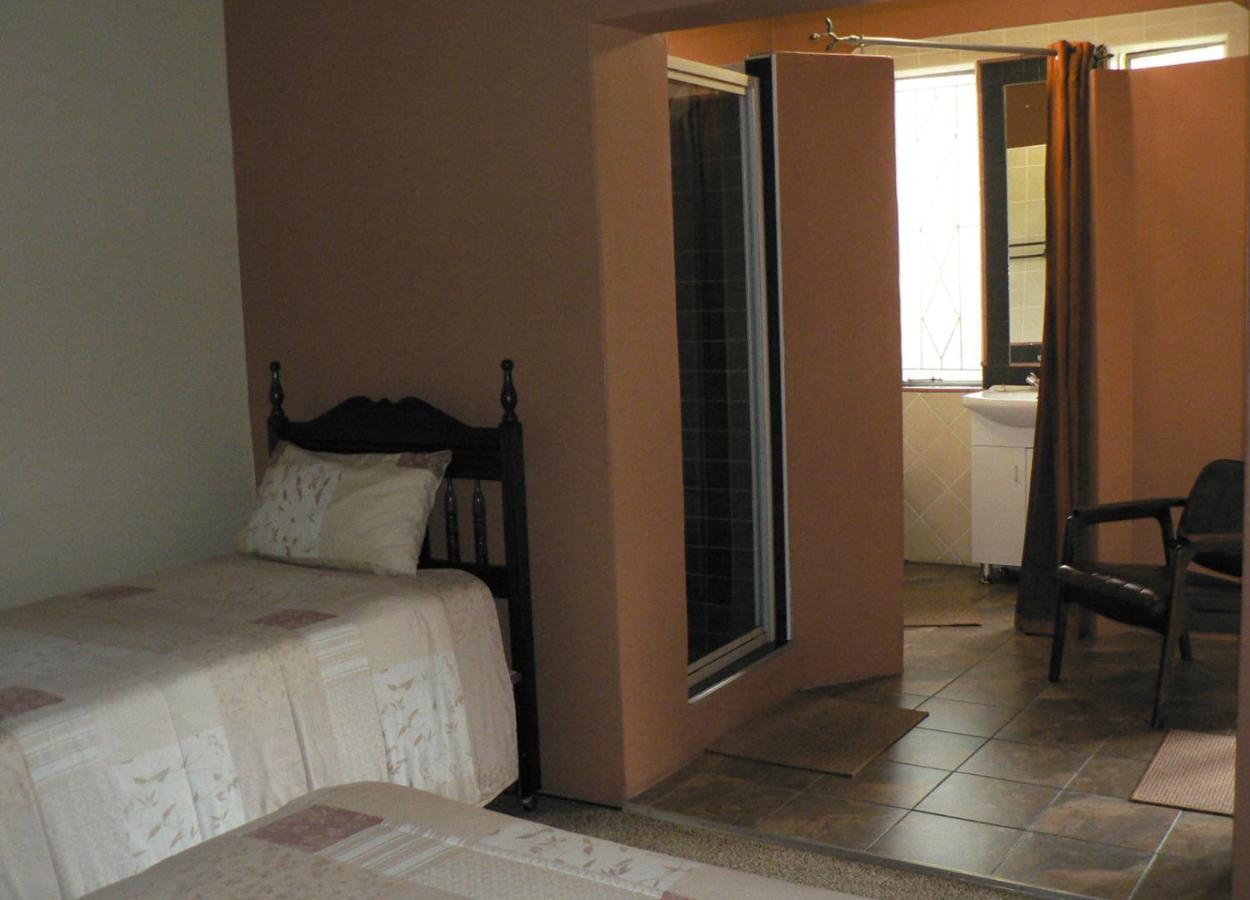 House Ebony B&B Ньюкасл Экстерьер фото