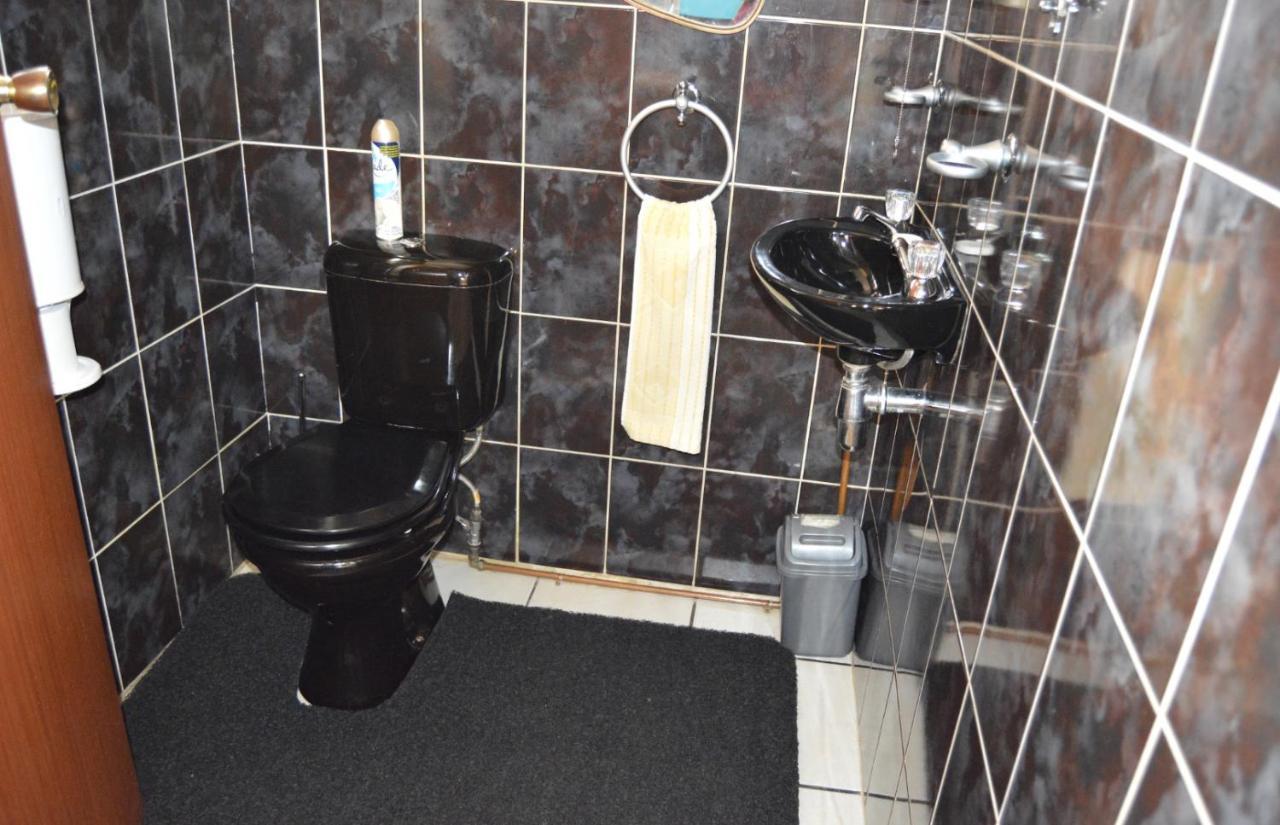 House Ebony B&B Ньюкасл Экстерьер фото